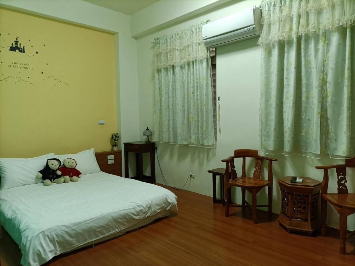 小城堡民宿19窩窩近東大門夜市好停車 Hualien City Exterior photo